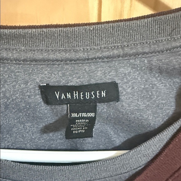 Van Heusen Burgundy Long Sleeve V-Neck Sweater - Picture 2 of 5